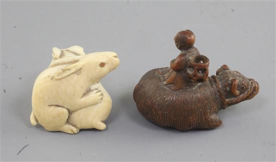 Two Japanese netsuke, 19th century, 3.9cm